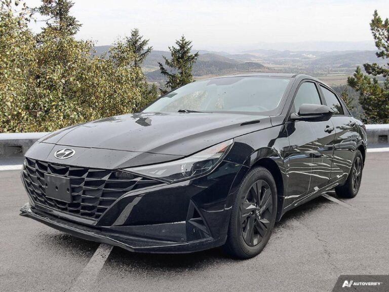 photo of 2021 Hyundai Elantra Preferred IVT 1