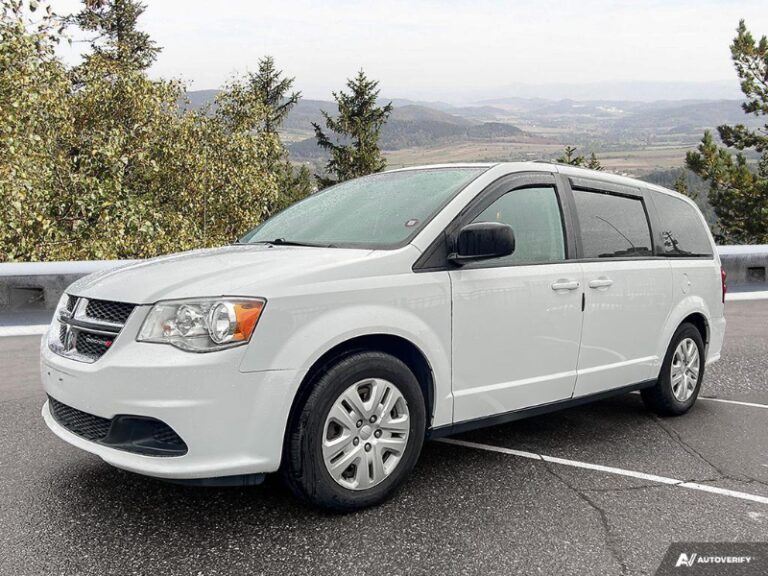 photo of 2018 Dodge Grand Caravan SXT 2WD 1